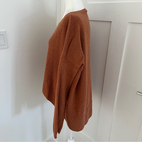 Theory Women's Warm Brown Crew Neck Sweater - Picture 2 of 4